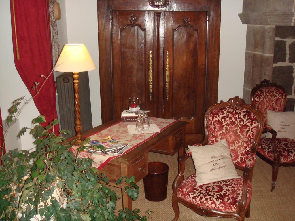La Maison De Justine Hotel Murat  Exterior photo